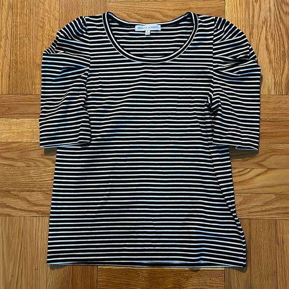 Never worn! - Picture 1 of 3